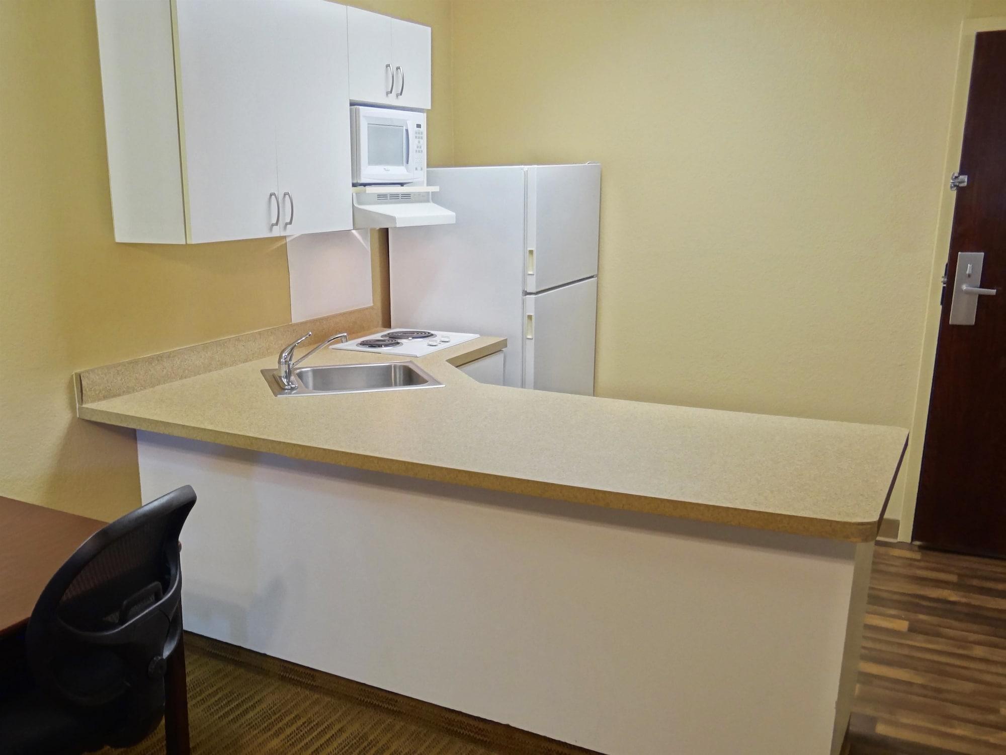 Extended Stay America Suites - Philadelphia - Plymouth Meeting - East Exterior photo