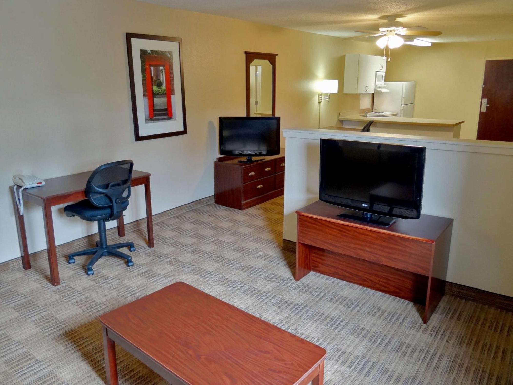 Extended Stay America Suites - Philadelphia - Plymouth Meeting - East Exterior photo