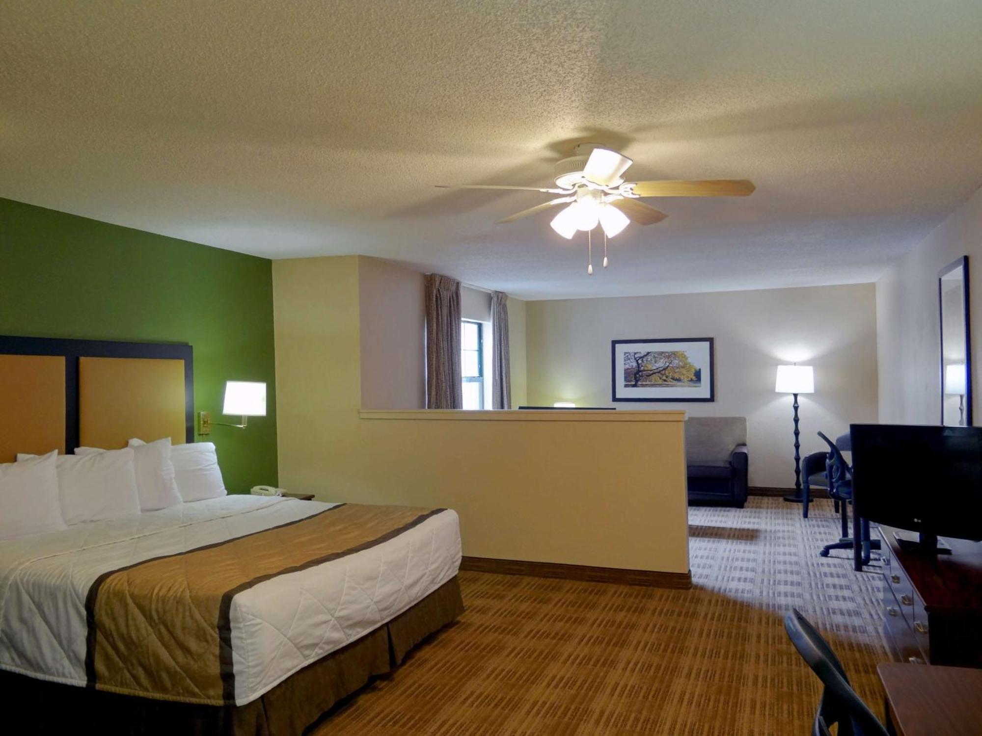 Extended Stay America Suites - Philadelphia - Plymouth Meeting - East Exterior photo