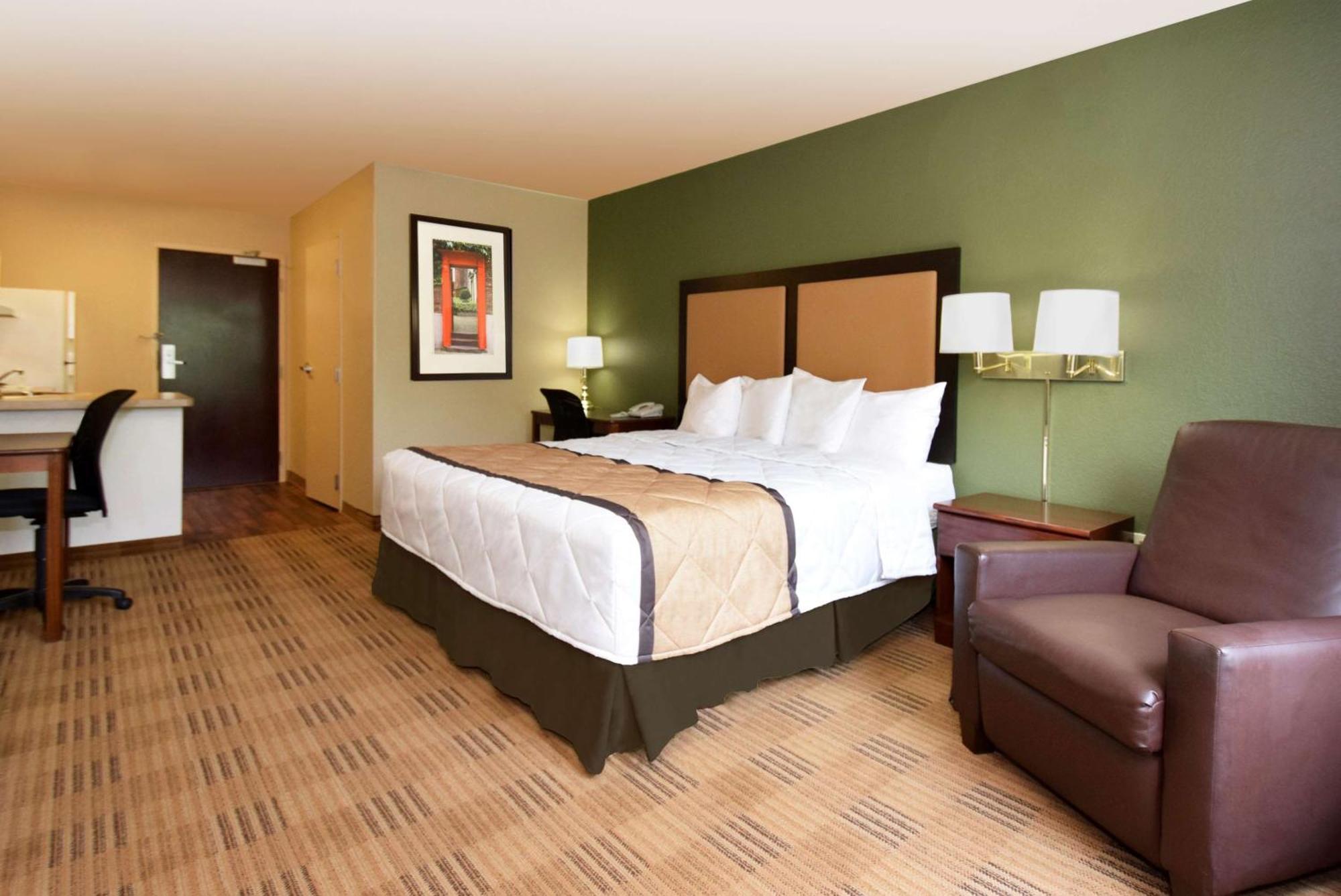 Extended Stay America Suites - Philadelphia - Plymouth Meeting - East Exterior photo