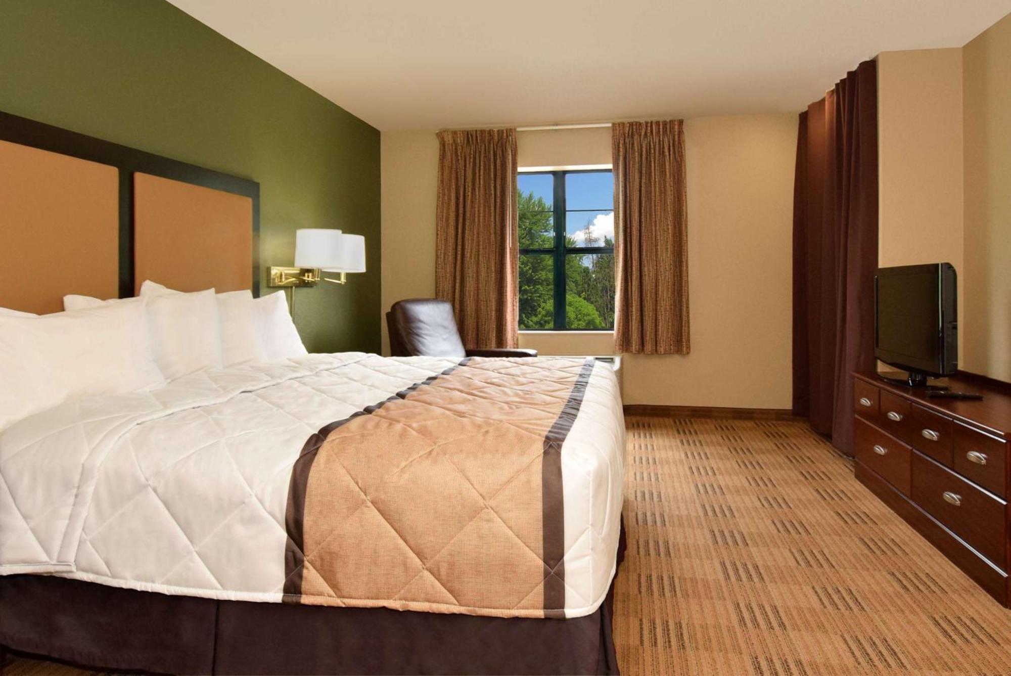 Extended Stay America Suites - Philadelphia - Plymouth Meeting - East Exterior photo