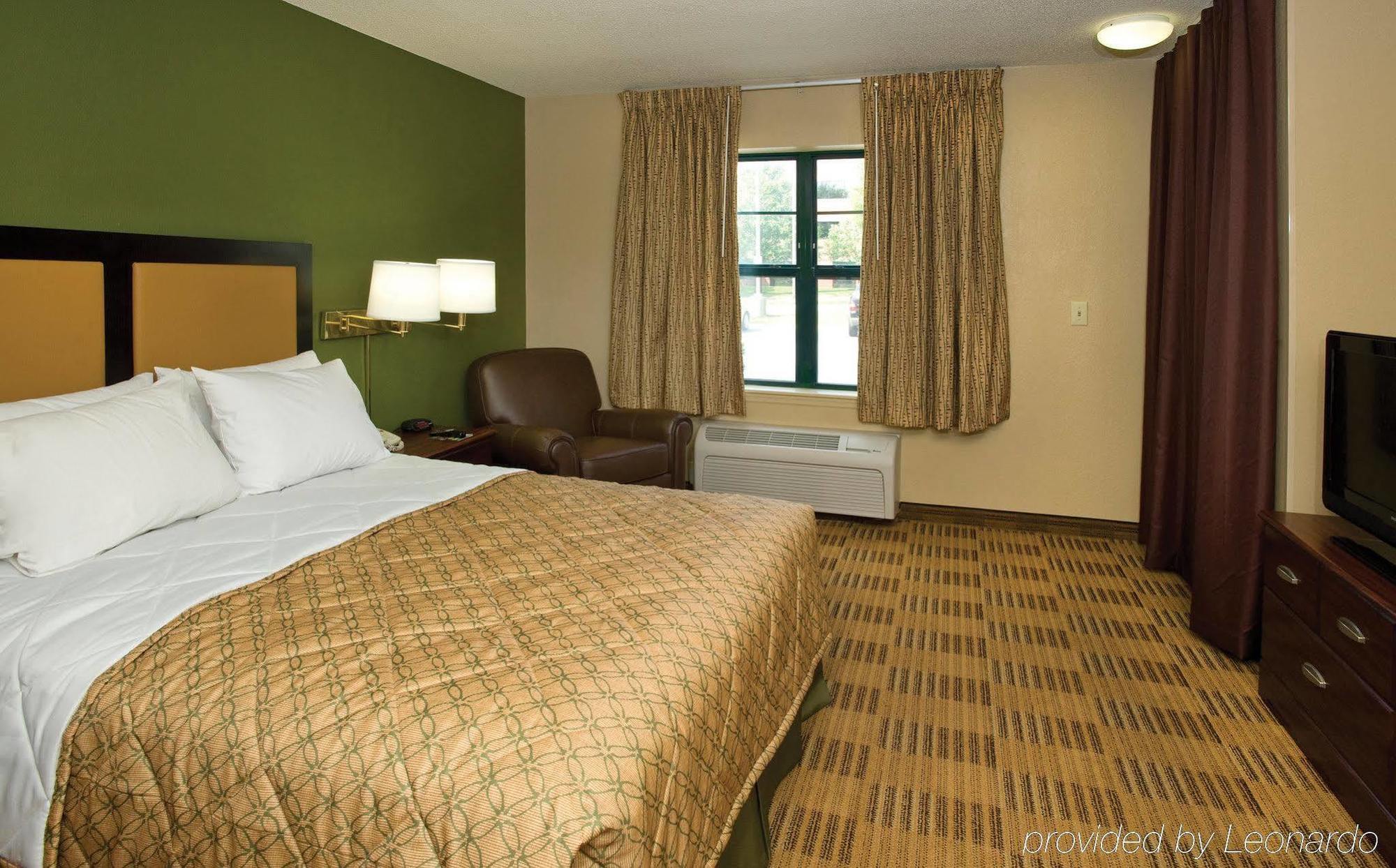 Extended Stay America Suites - Philadelphia - Plymouth Meeting - East Exterior photo