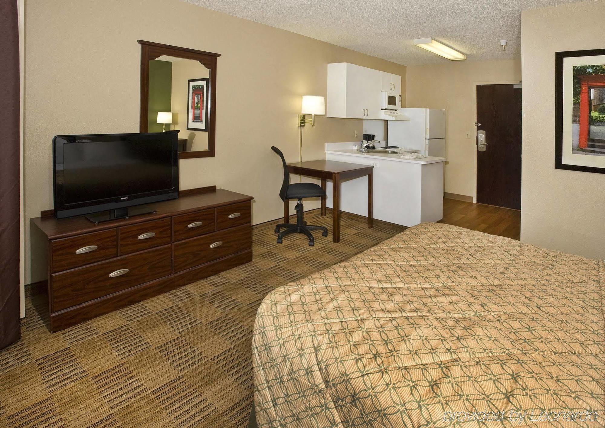 Extended Stay America Suites - Philadelphia - Plymouth Meeting - East Exterior photo